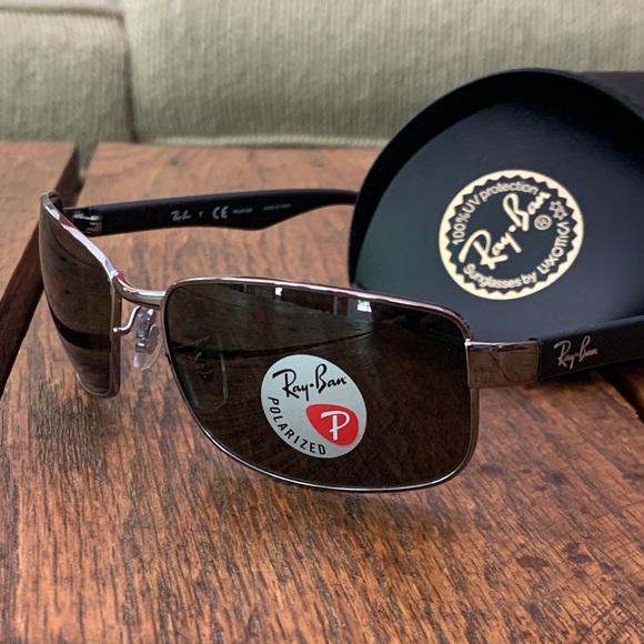 Ray-Ban Other - Ray-Ban Polarized UNISEX Sunglasses NEW WITH CASE!